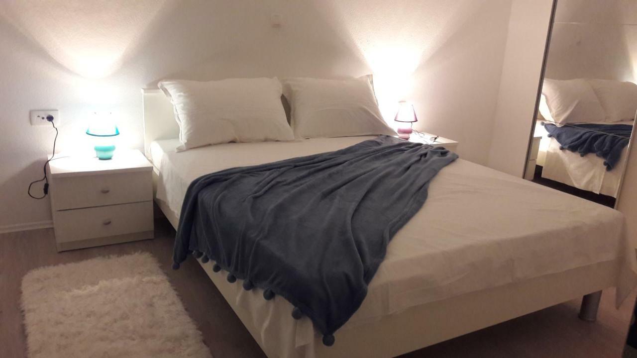 Apartment Sano Podstrana Esterno foto