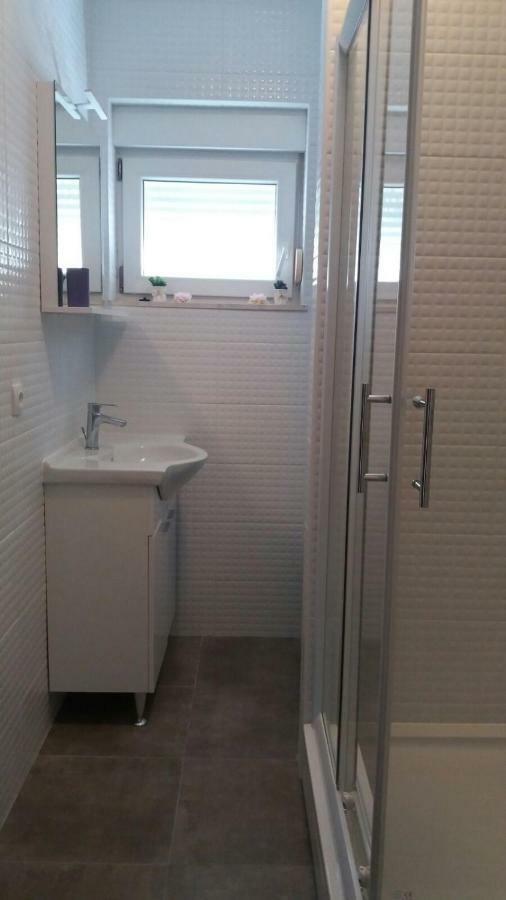 Apartment Sano Podstrana Esterno foto