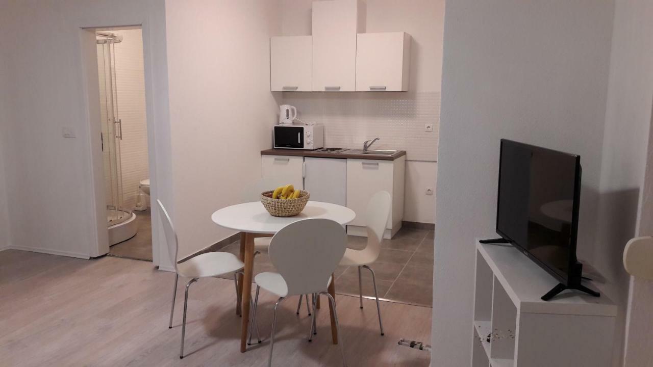 Apartment Sano Podstrana Esterno foto