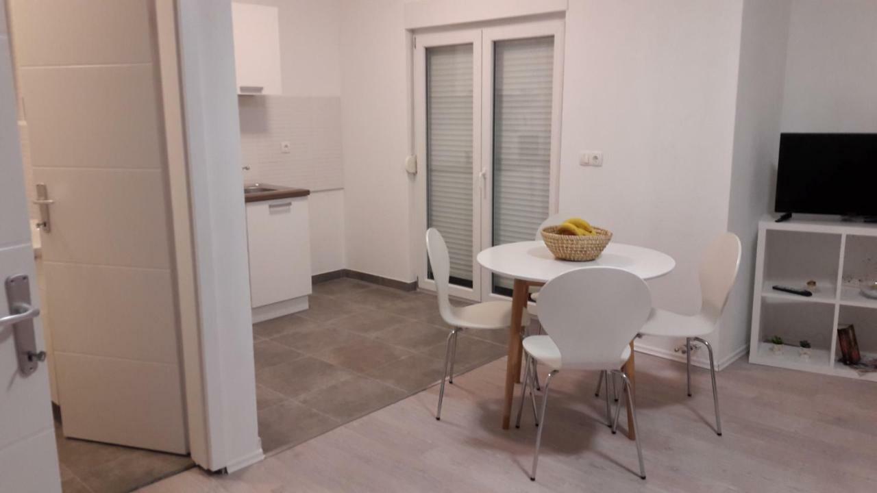 Apartment Sano Podstrana Esterno foto